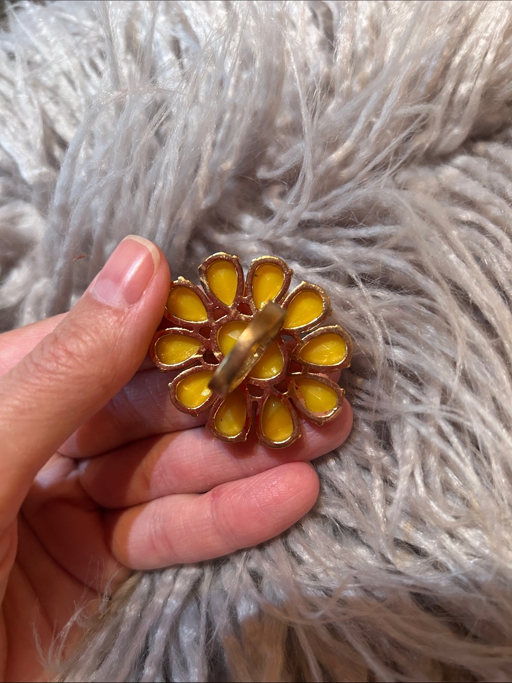 Vintage Kate Spade yellow flower ring - Picture 2 of 5